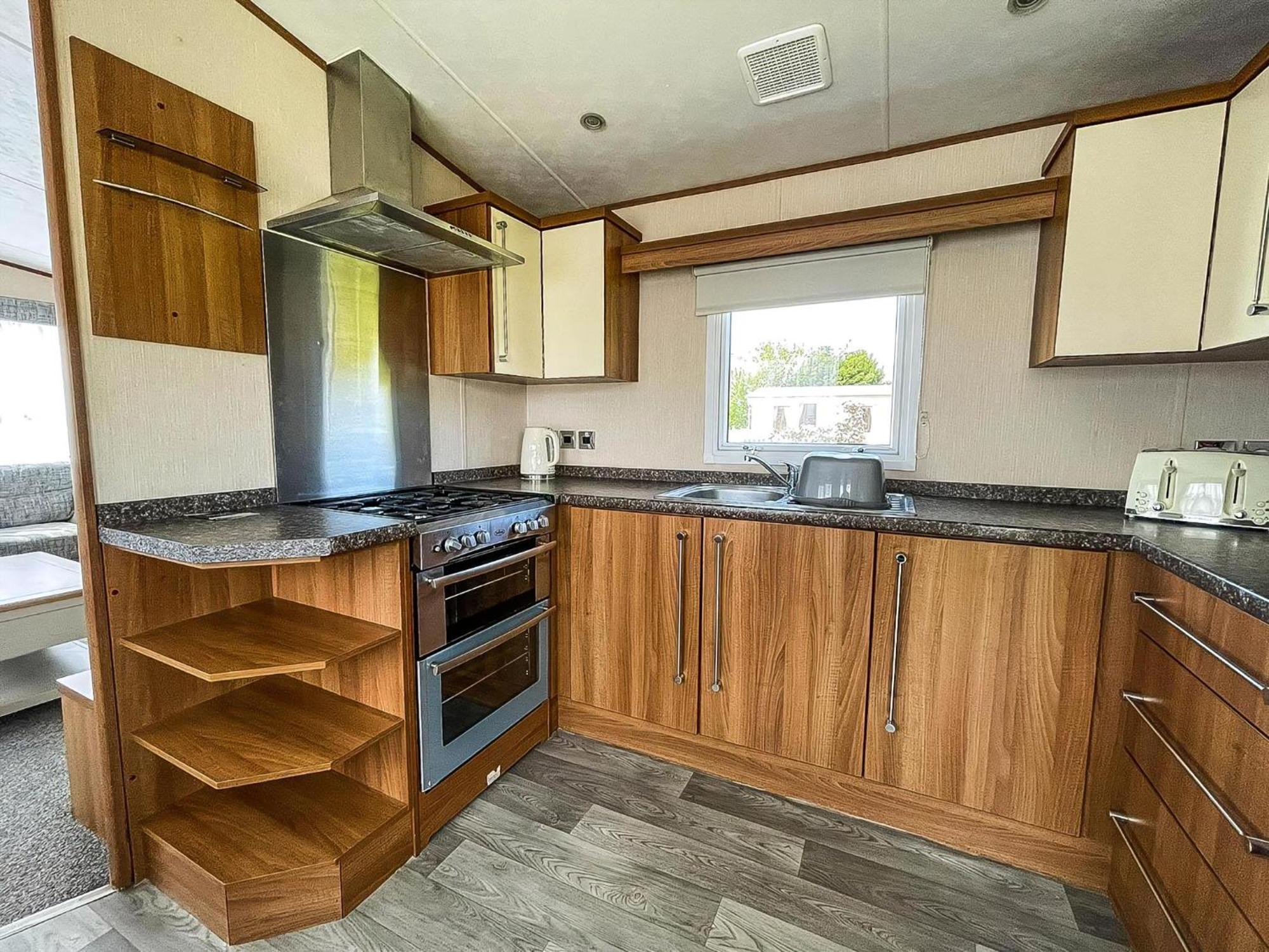 Lovely 8 Berth Caravan At Sunnydale In Lincolnshire Ref 35239S Louth  ภายนอก รูปภาพ